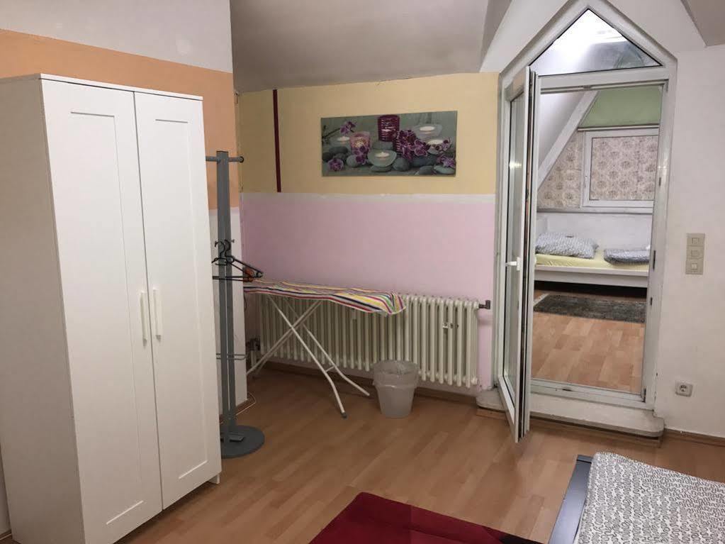 A&S Ferienwohnungen Roonstrasse Bonn Ngoại thất bức ảnh