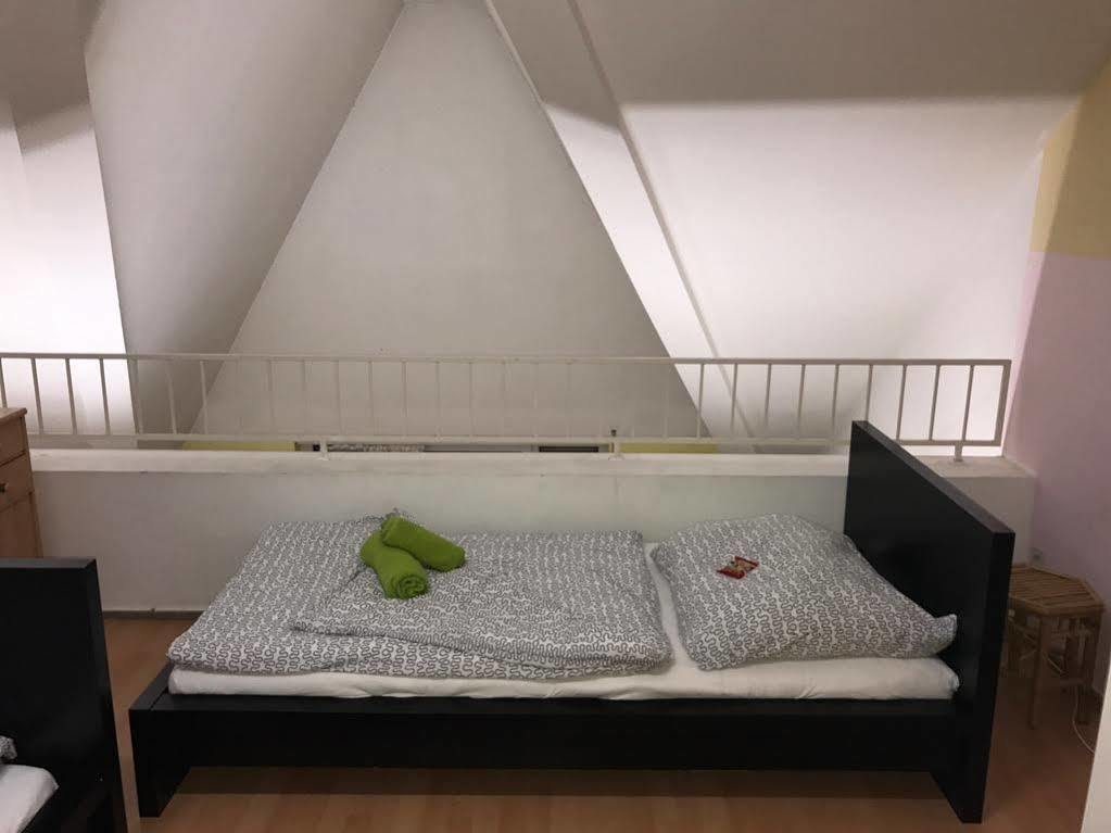 A&S Ferienwohnungen Roonstrasse Bonn Ngoại thất bức ảnh