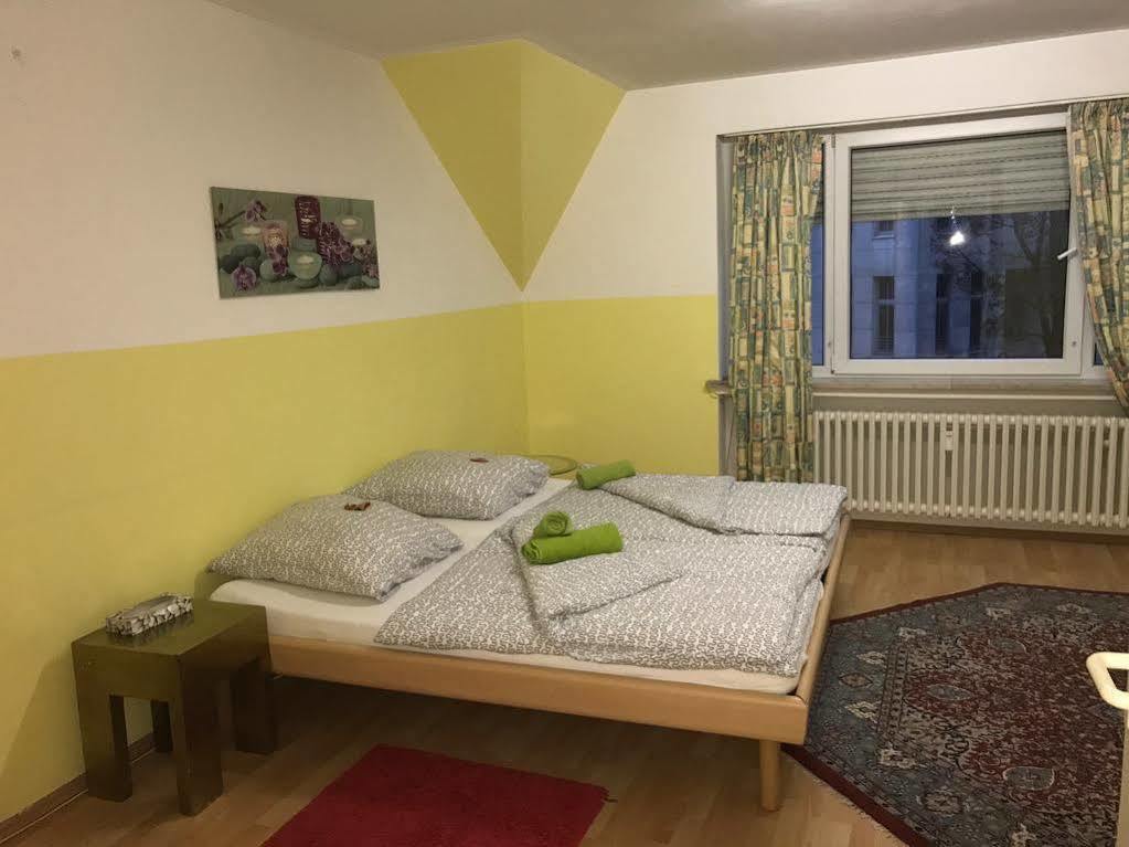 A&S Ferienwohnungen Roonstrasse Bonn Ngoại thất bức ảnh