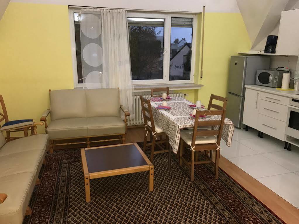 A&S Ferienwohnungen Roonstrasse Bonn Ngoại thất bức ảnh