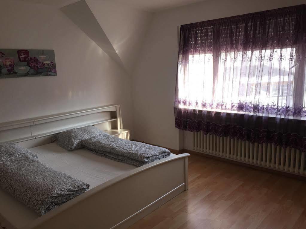 A&S Ferienwohnungen Roonstrasse Bonn Ngoại thất bức ảnh