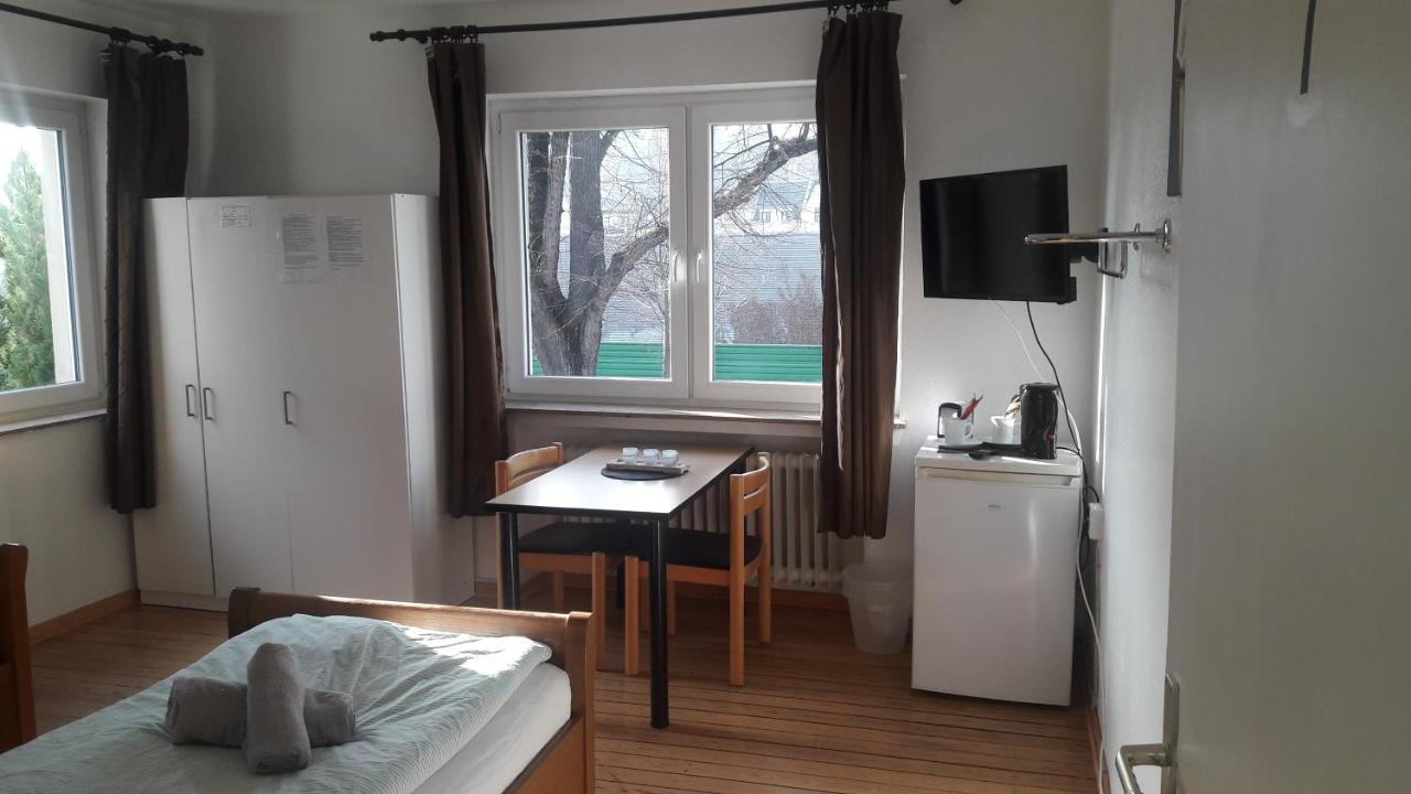 A&S Ferienwohnungen Roonstrasse Bonn Ngoại thất bức ảnh