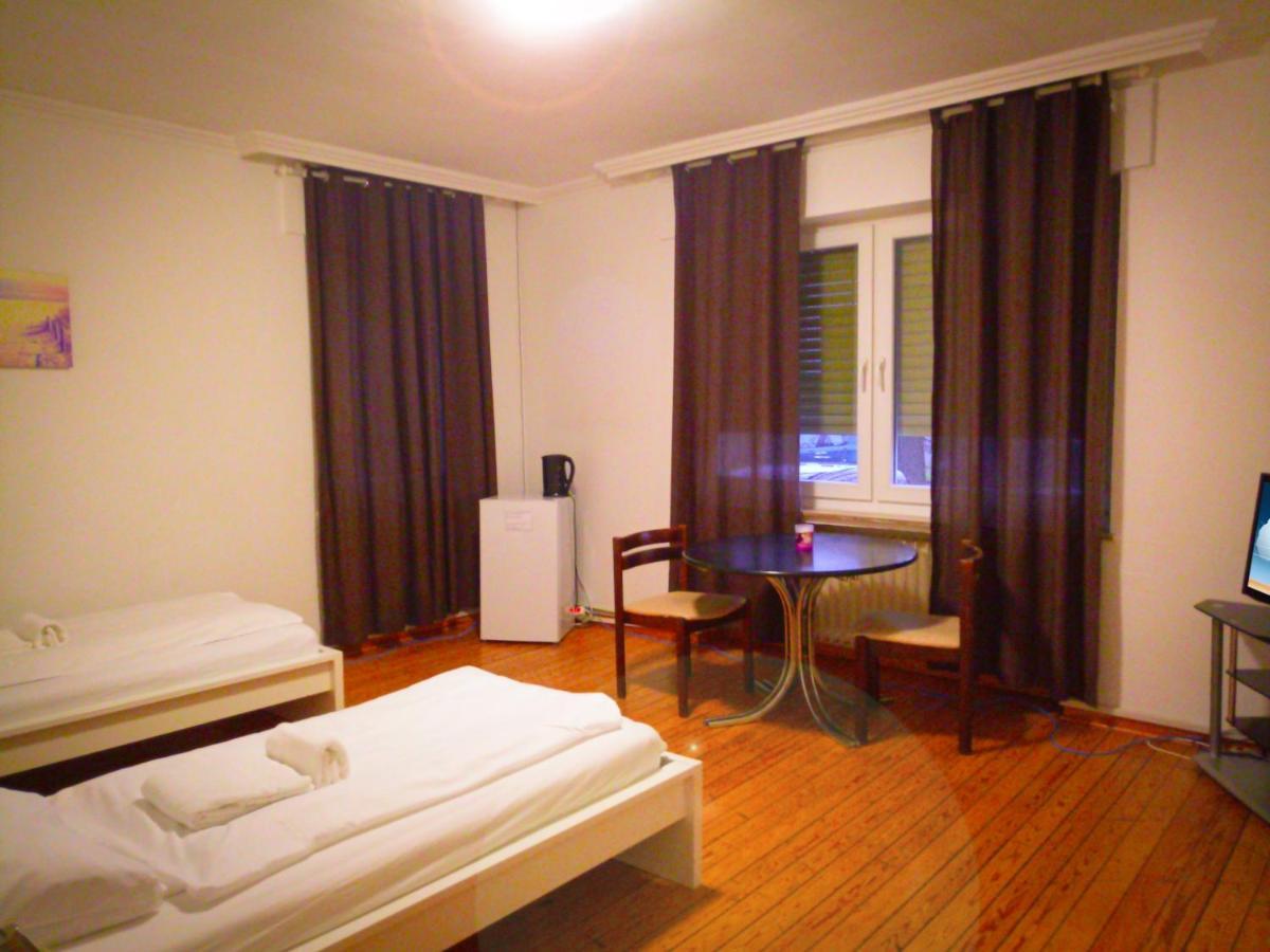 A&S Ferienwohnungen Roonstrasse Bonn Ngoại thất bức ảnh